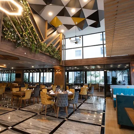 - Trabzon-east By Ihg Отель 4*